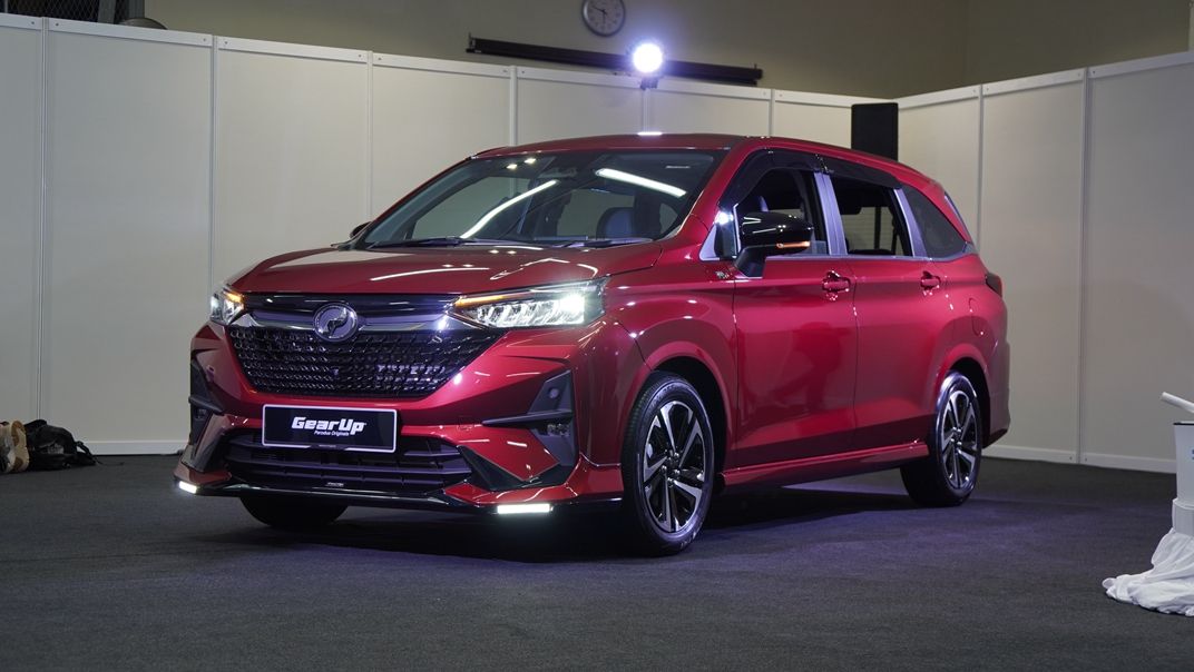 Kereta MPV Perodua Alza Terbaru Dan Terbaik Di Malaysia 