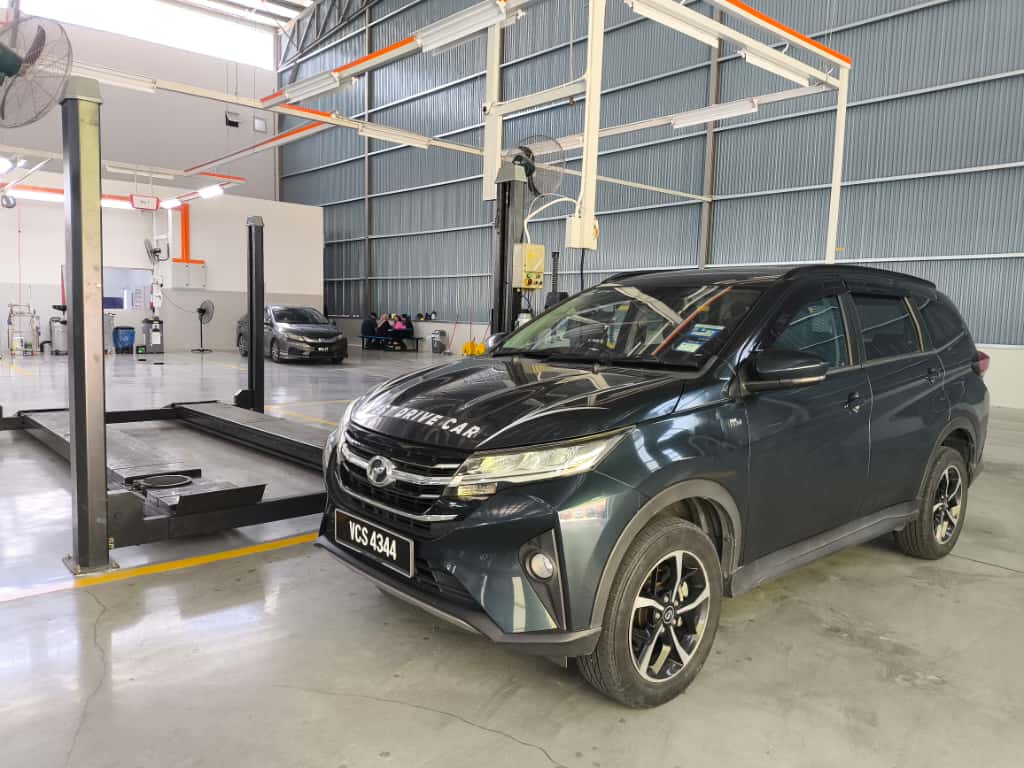 Servis Perodua Aruz: Panduan Kos & Selang Servis Terkini